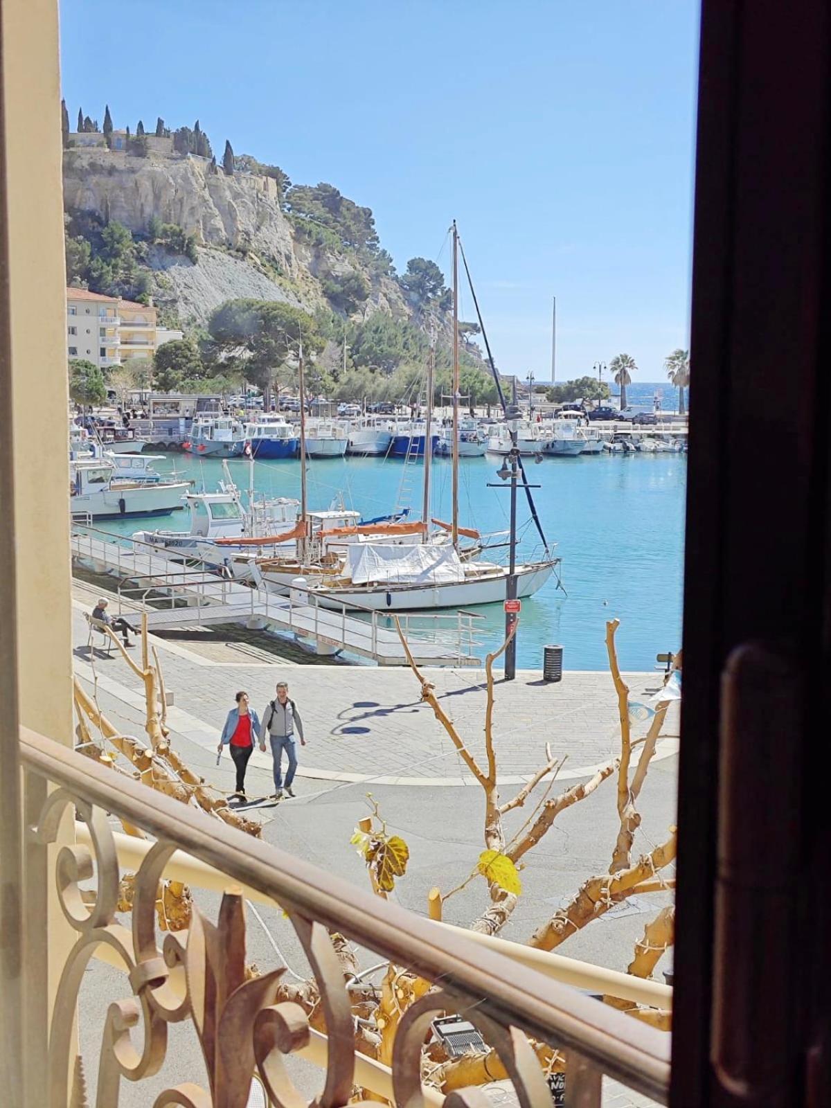 Cassis Loc - Chambre Meublee Bagian luar foto